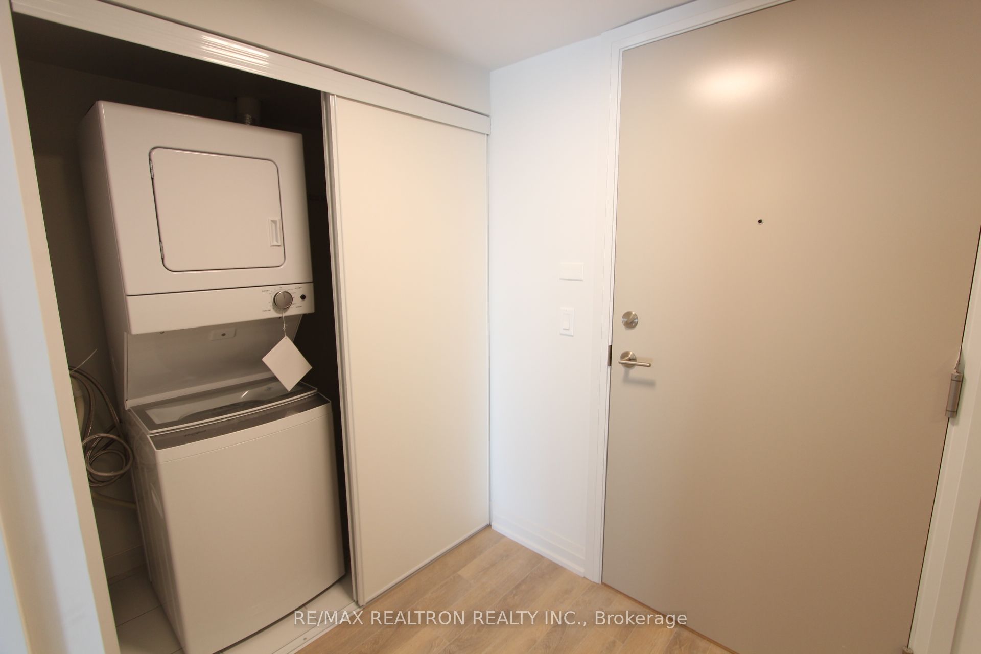 Additional image 3 of 908-20 Meadowglen Place, Toronto, ON, M1G 0A9