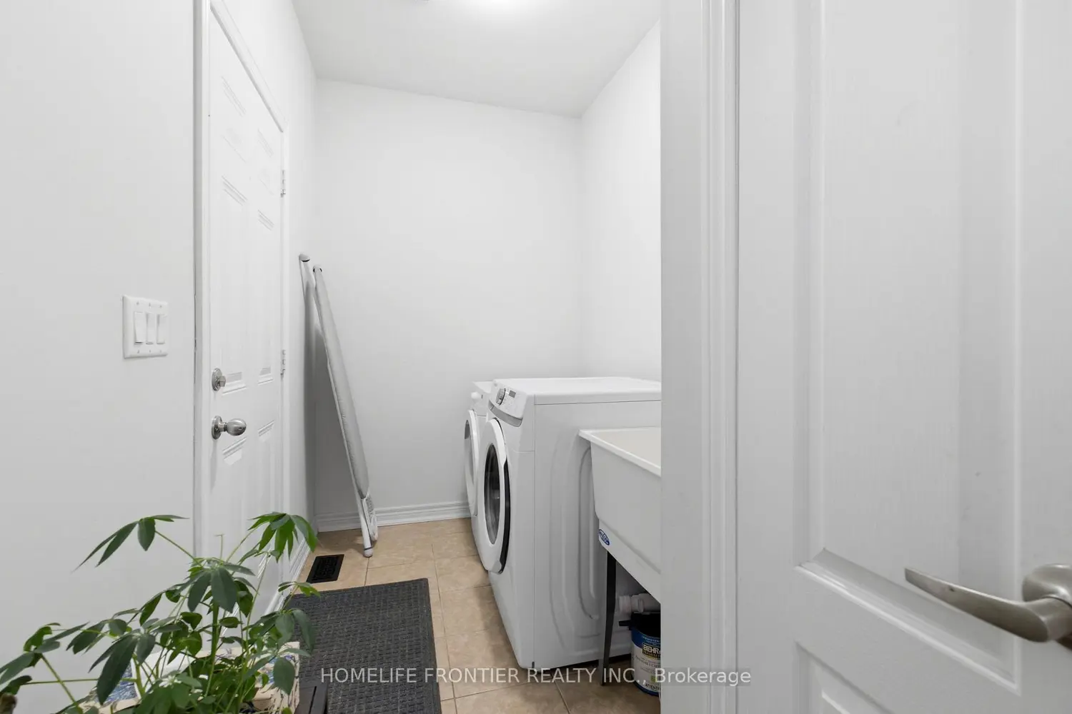 Additional image 5 of 475 Kwapis Boulevard
