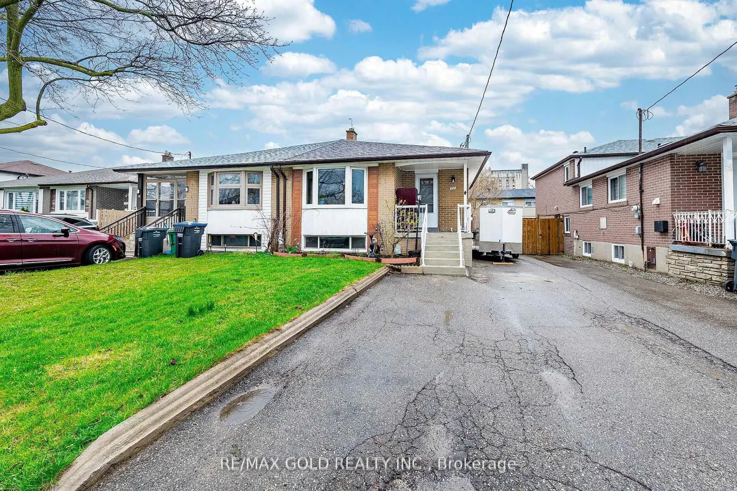 52 Garfield Crescent