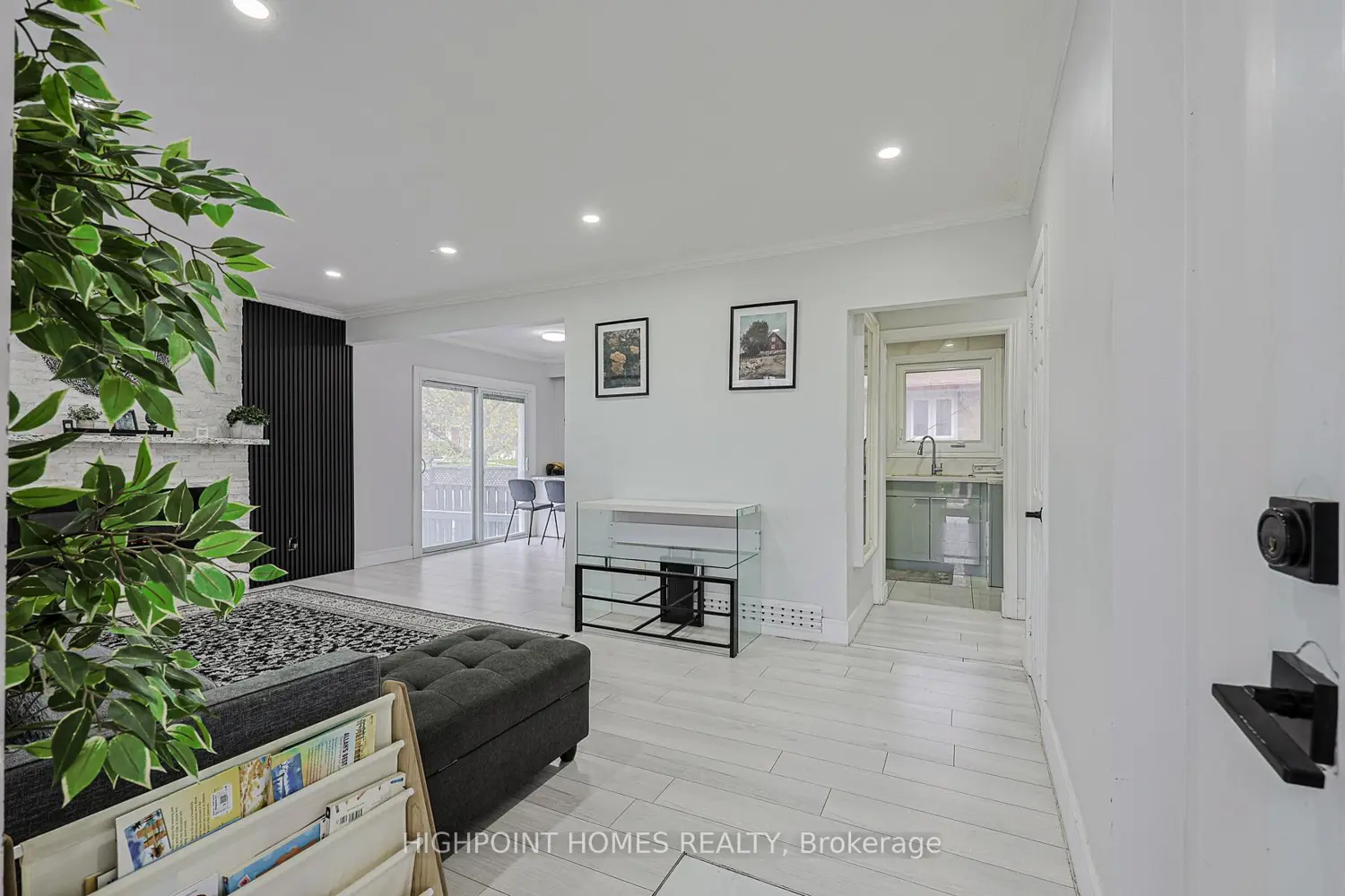 3 Mozart Avenue photo 2