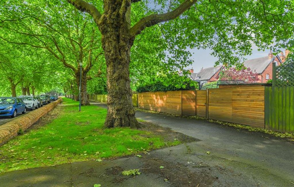 Additional image 47 of 5 bed detached house to rentVictoria Embankment, Nottingham NG2
