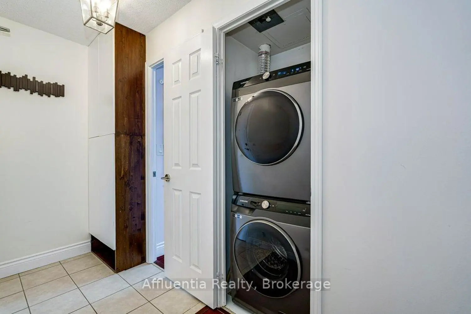 120 Dallimore Circle 408 photo 4