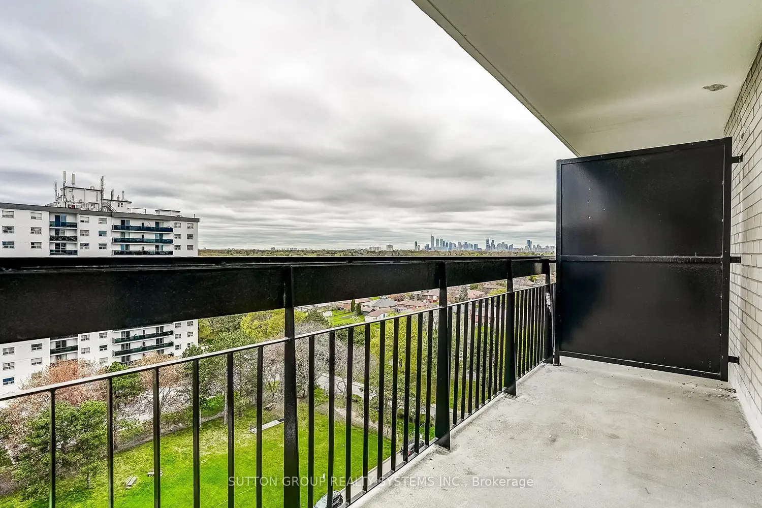 Additional image 14 of 1100 Caven Street 1211