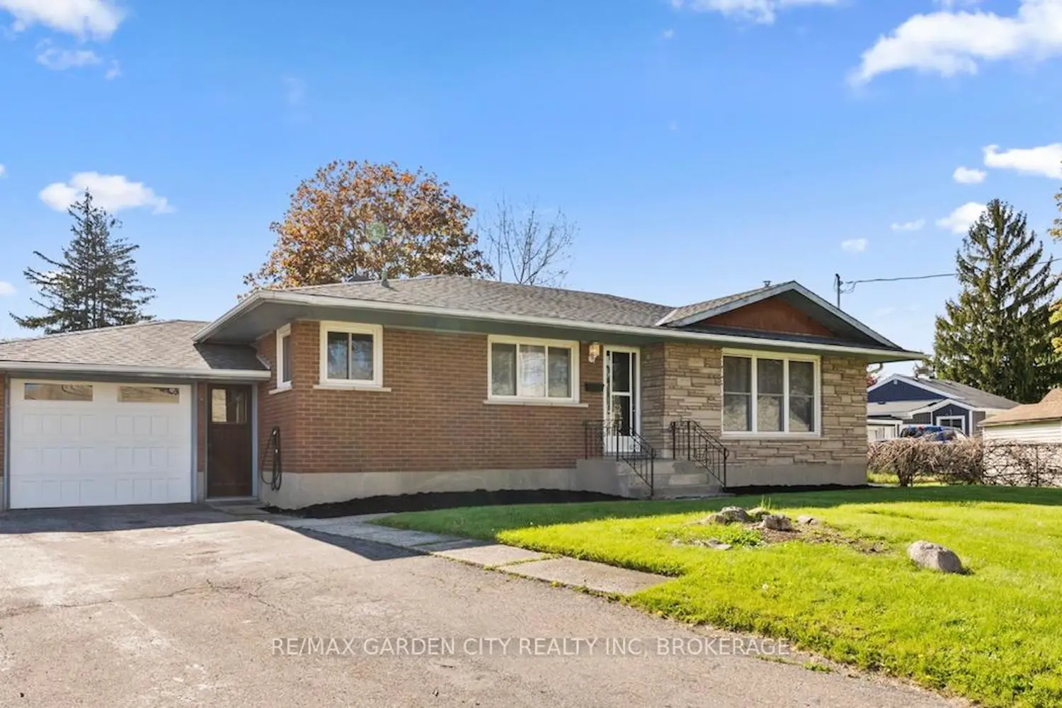 1 Gladman Avenue