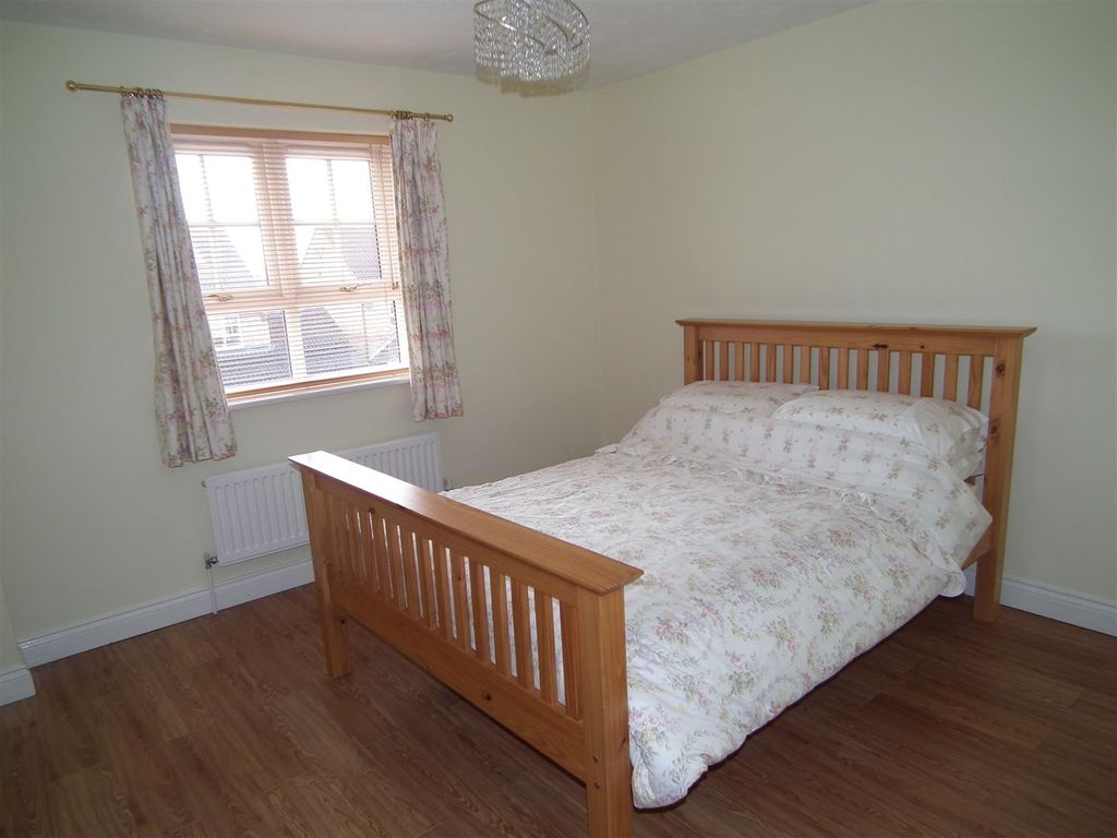 Additional image 12 of 5 bed detached house to rentAbington Vale, Northampton NN3