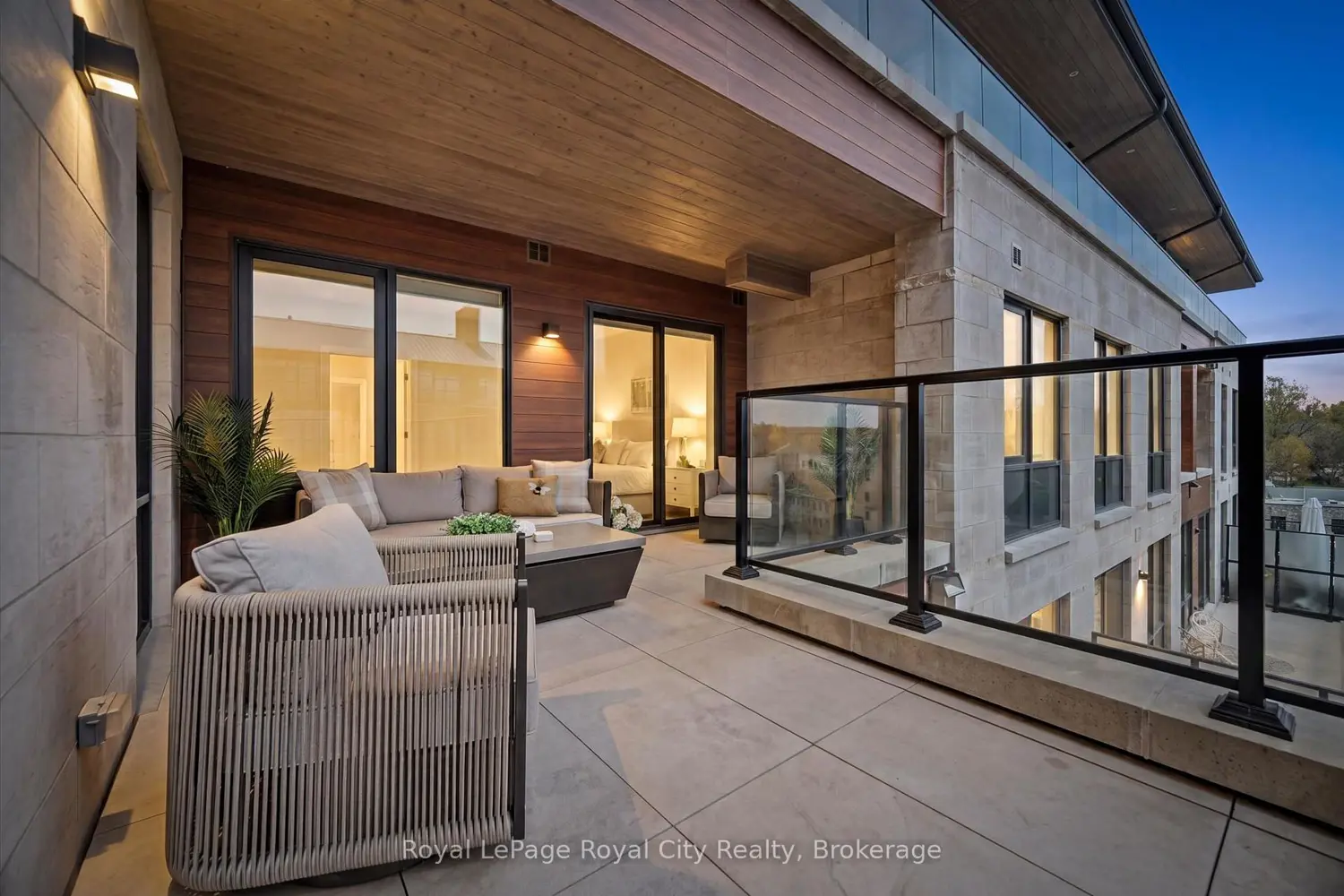 Additional image 12 of 6523 Wellington Road 7 409