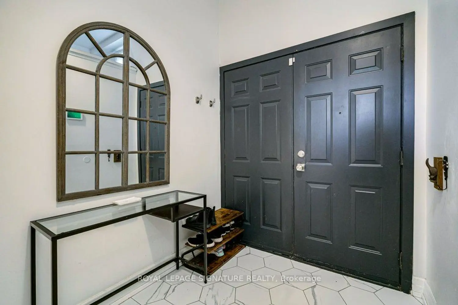 Additional image 2 of 1836 John Street
