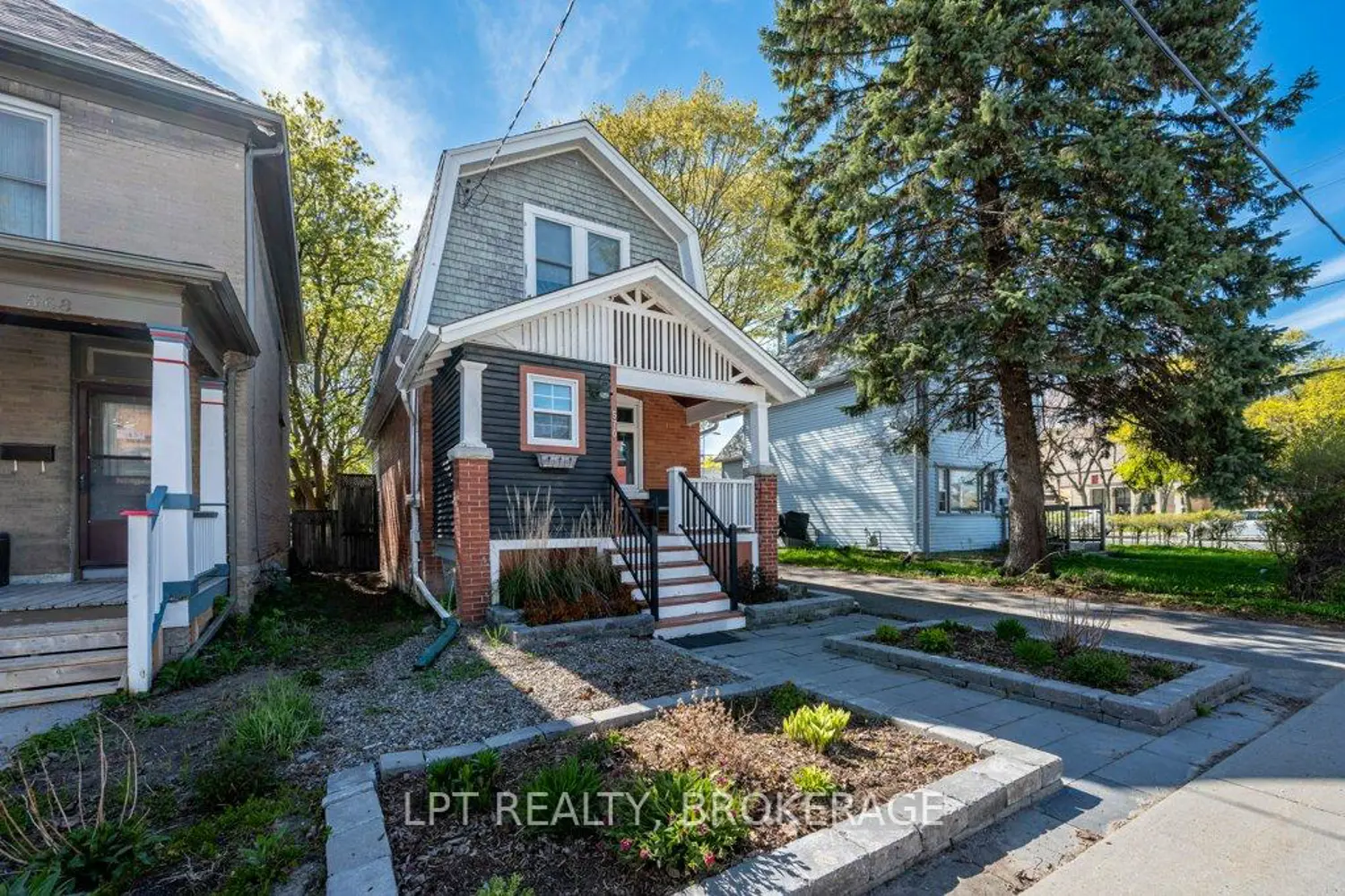 Additional image 6 of 570 Frontenac Street