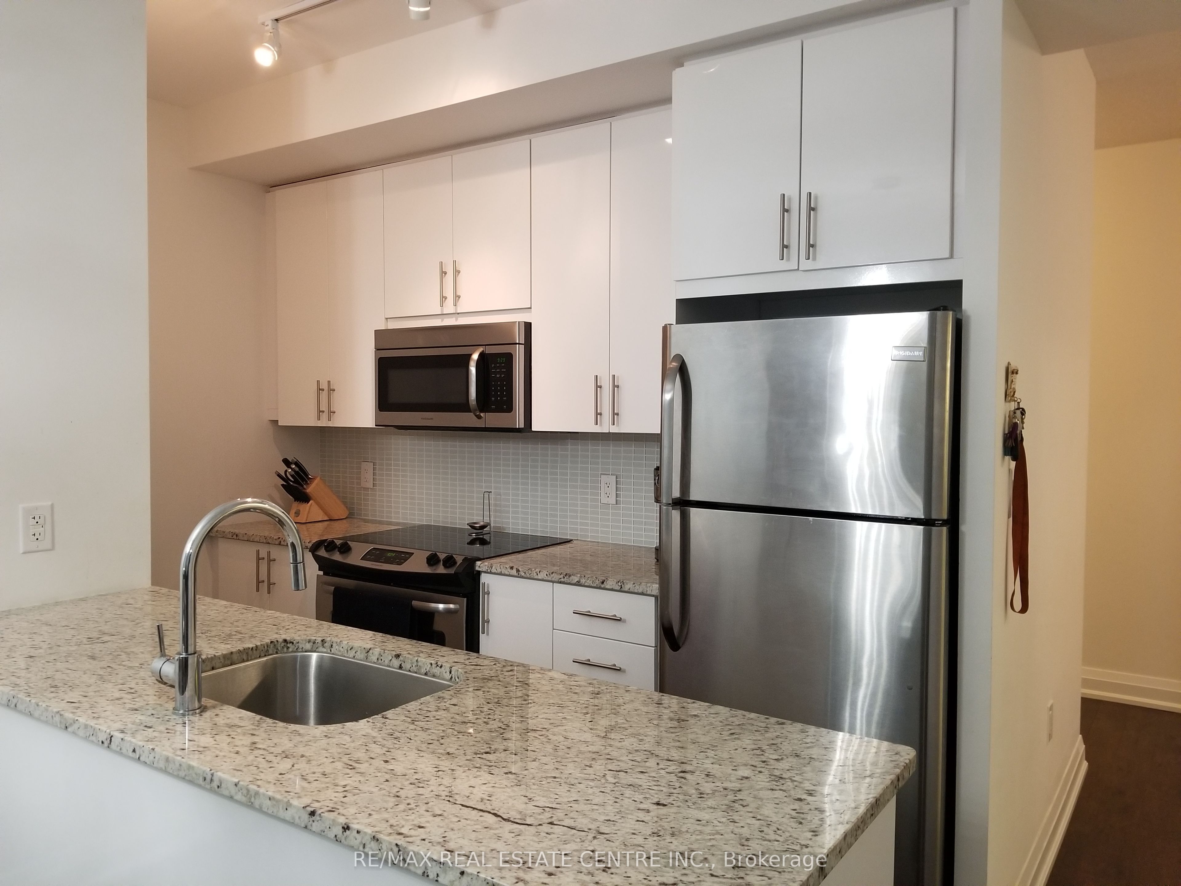 Additional image 3 of 201-70 Forest Manor Road, Toronto, ON, M2J 0A9