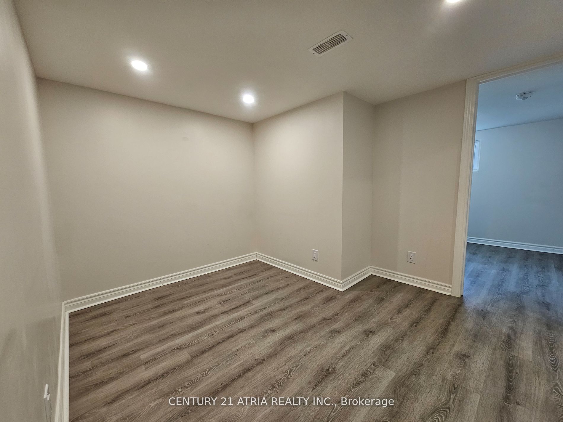 Additional image 3 of Lower-733 Balaton Avenue, Pickering, ON, L1W 1W3