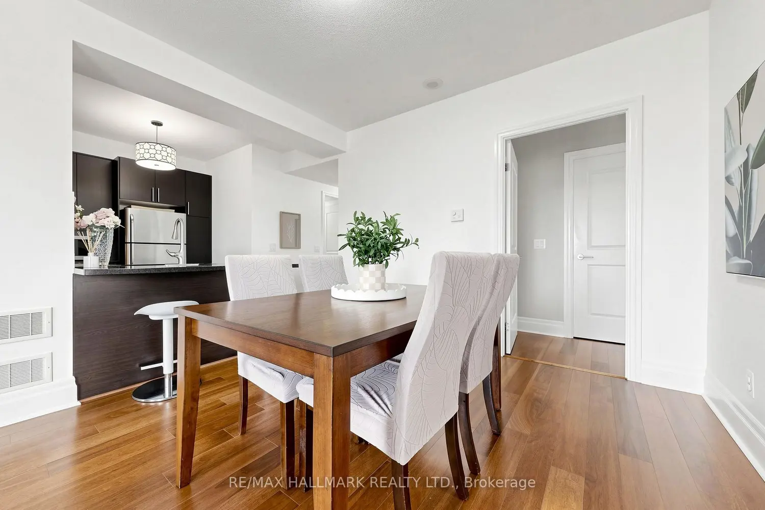 Additional image 10 of 151 Upper Duke Crescent 203