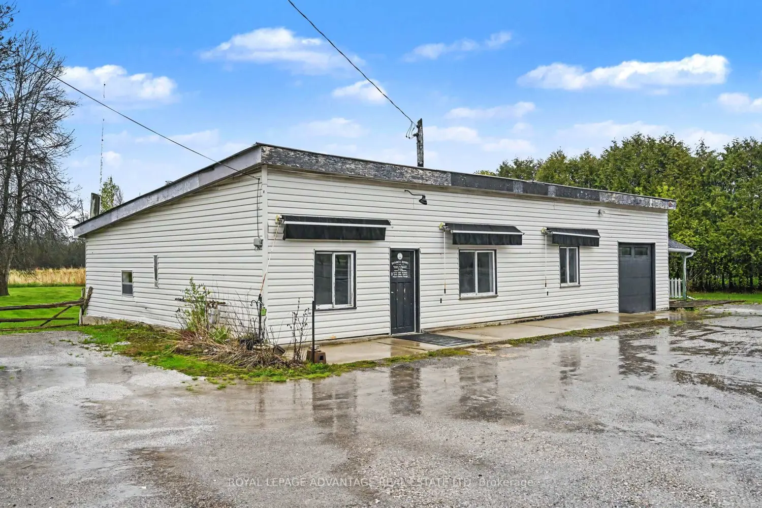 3004 Rideau Ferry Road photo 3