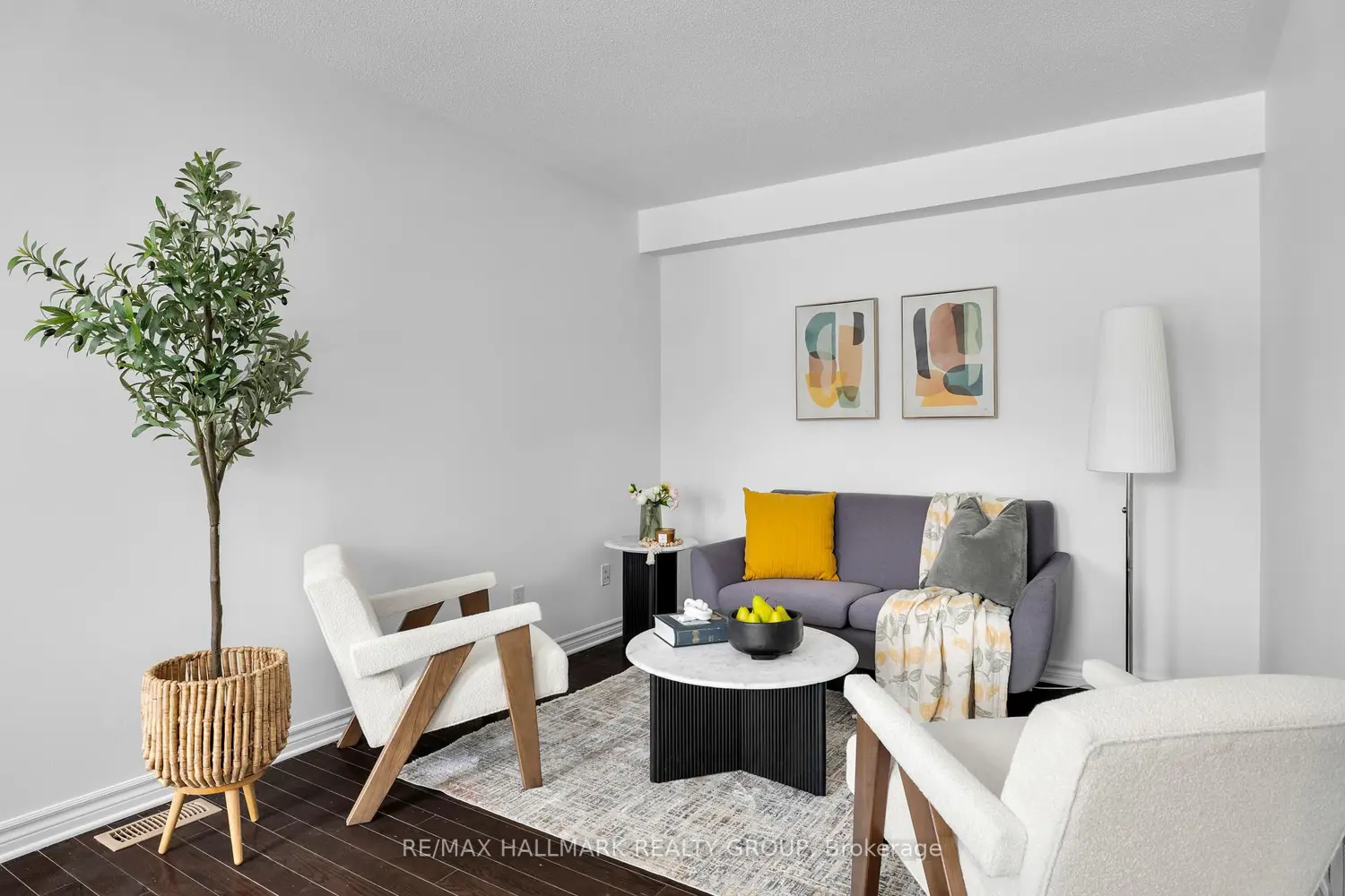 257 Aquilo Crescent photo 4