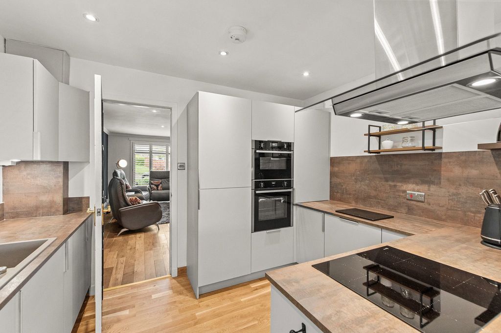 Additional image 7 of 3 bed detached house for sale70 Anson Avenue, Falkirk FK1