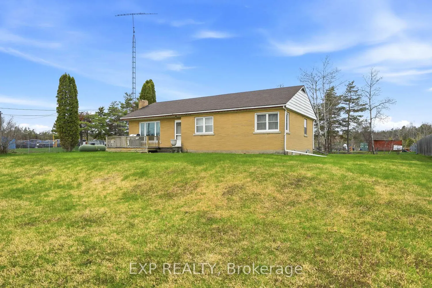 4142 Stewarts Lane photo 2
