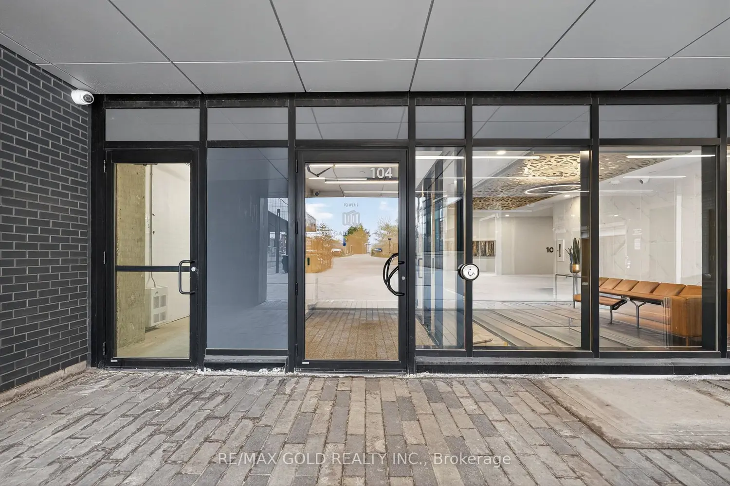 Additional image 3 of 104 Garment Street 1010