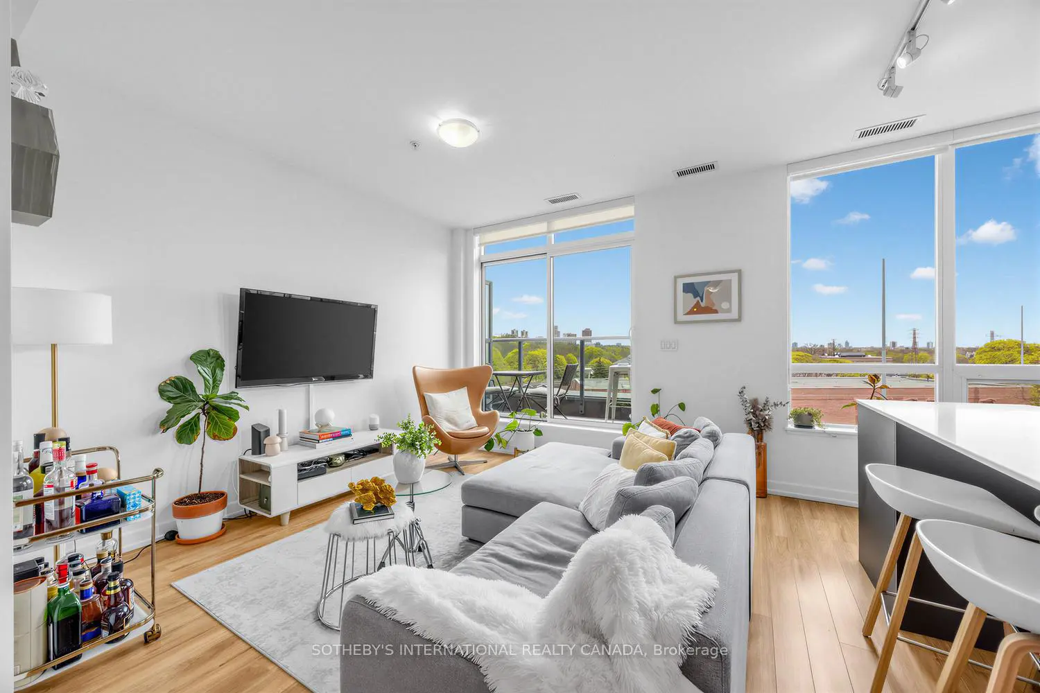 Additional image 12 of 377 Madison Avenue 714