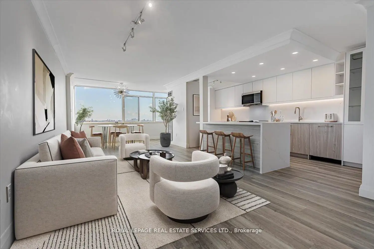 Additional image 3 of 3000 Bathurst Street 706