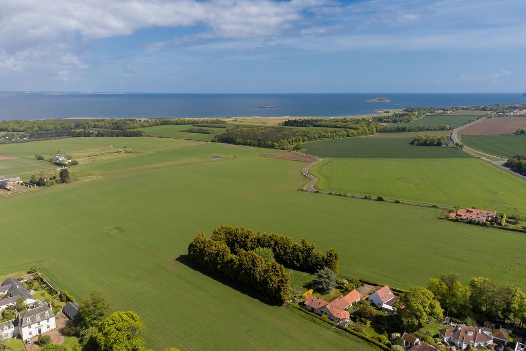 Land for saleDirleton EH39 photo 5