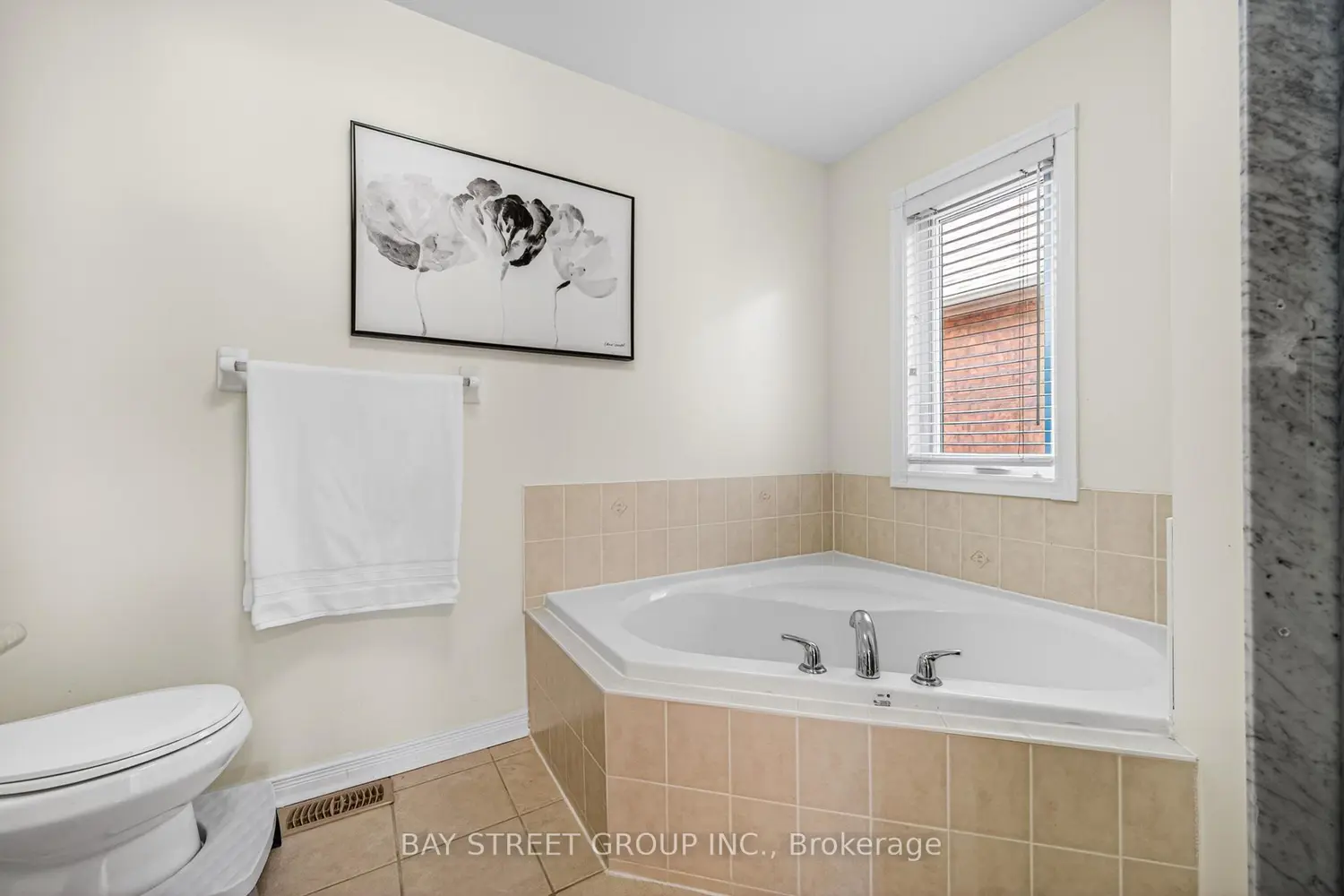 Additional image 14 of 127 Guinevere Road