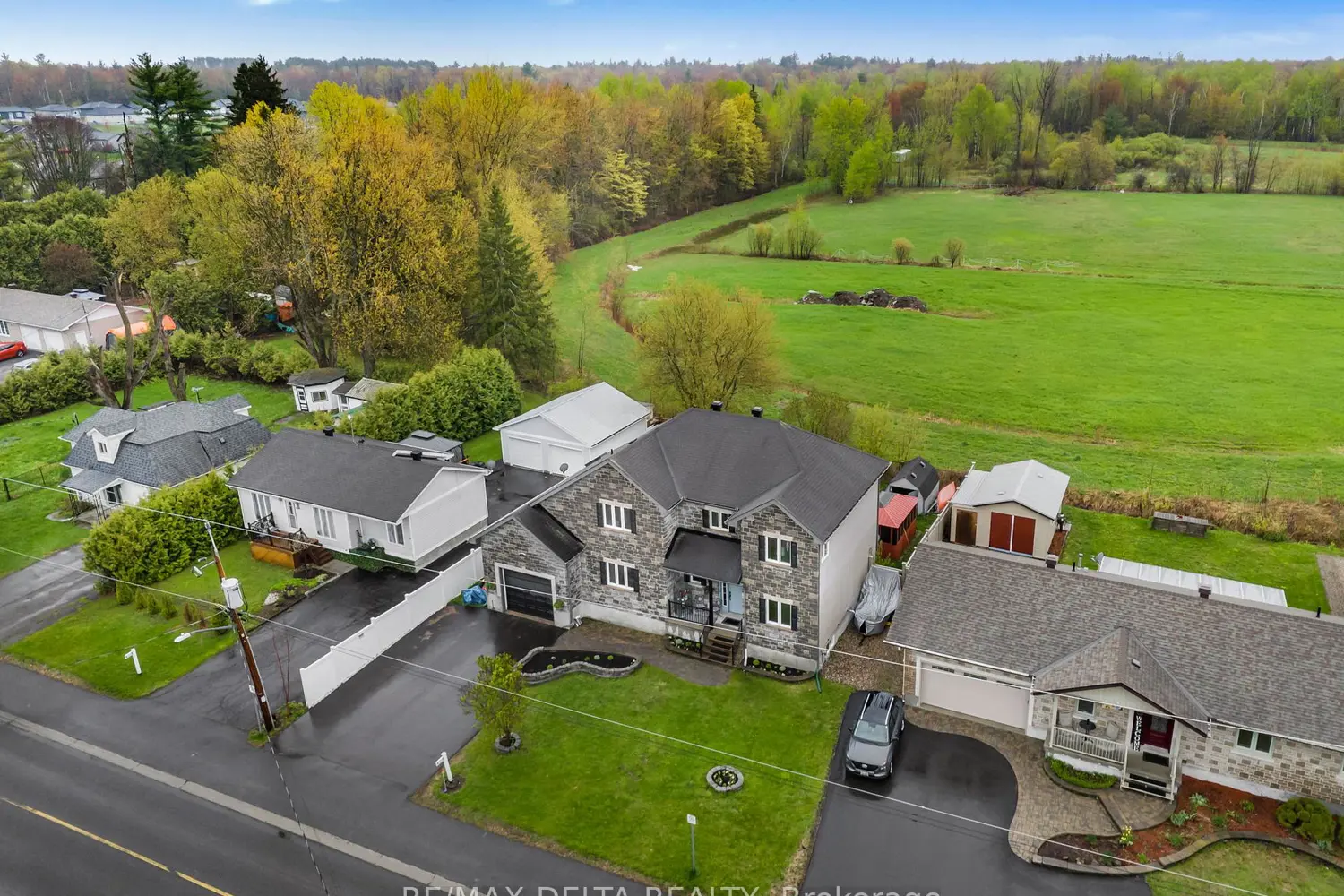 1820 Landry Road photo 3
