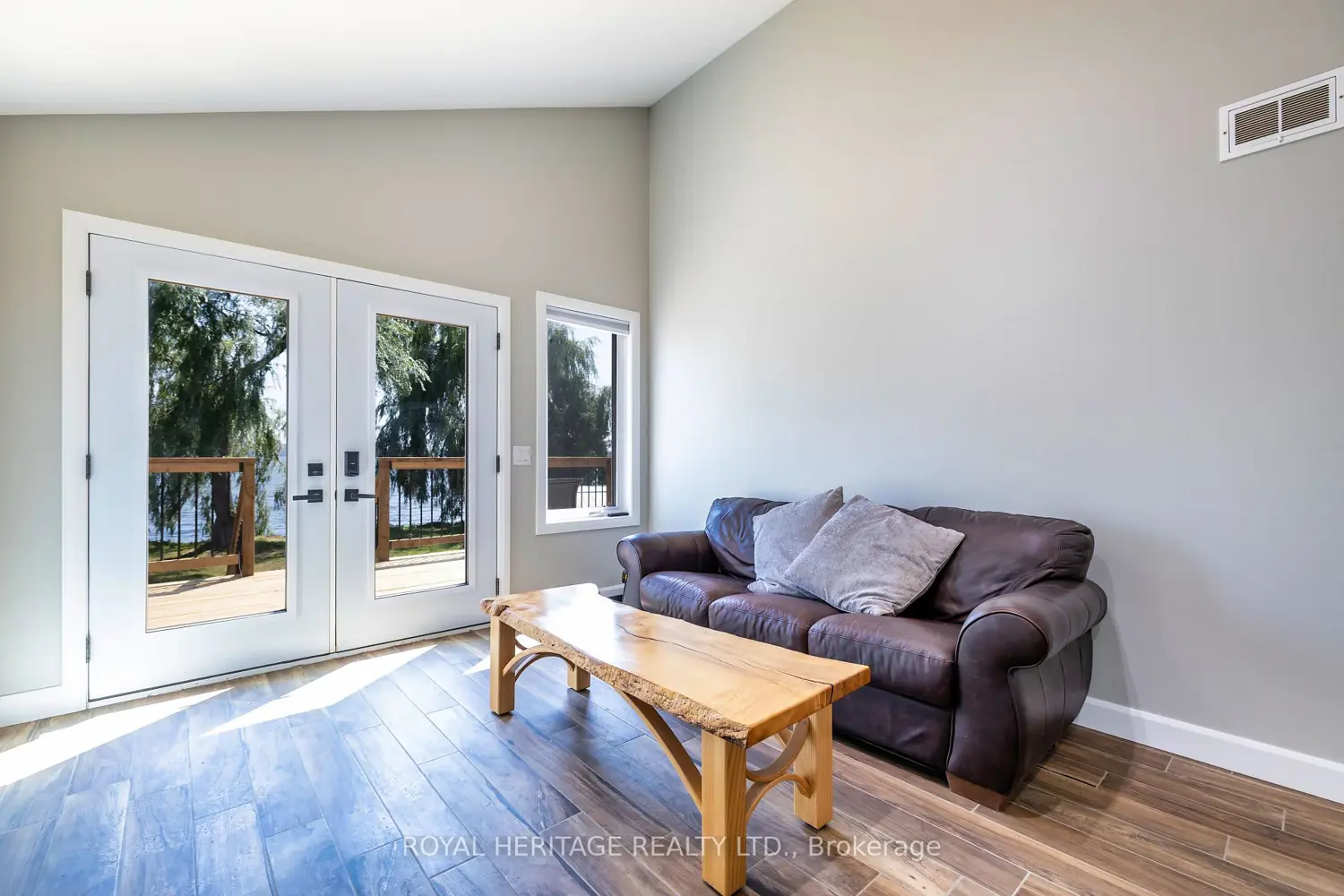 441 Hannah Road photo 5