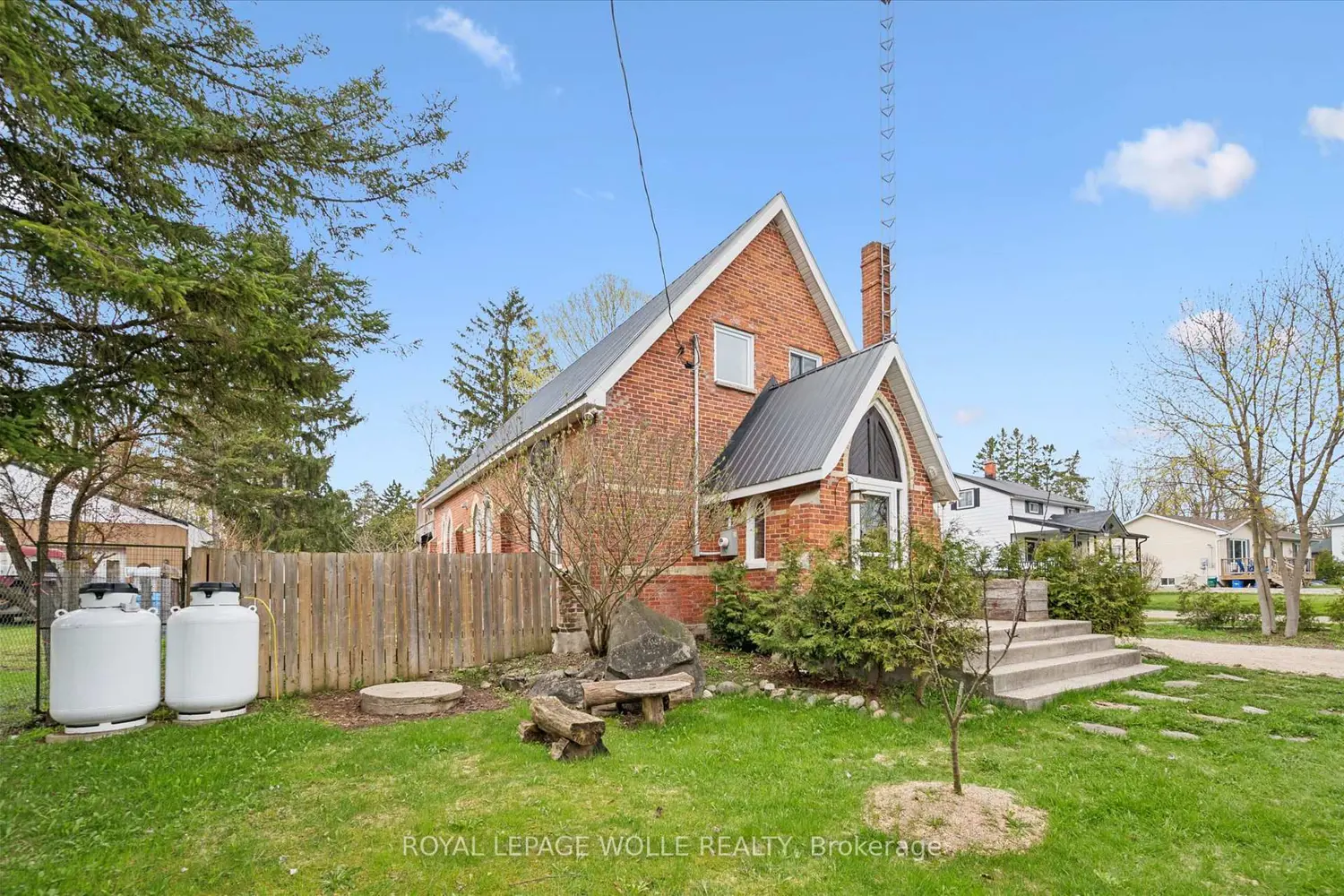Additional image 2 of 8946 Wellington Road 16