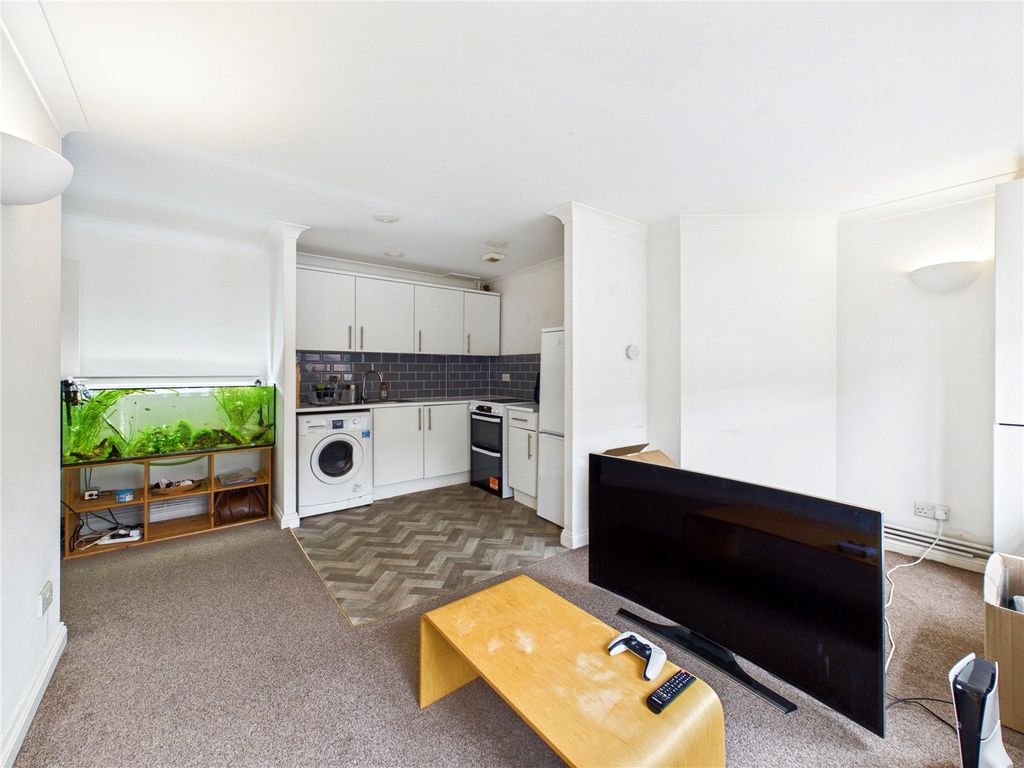 Additional image 2 of 2 bed flat to rentUpper Brook Street, Ipswich, Suffolk IP4