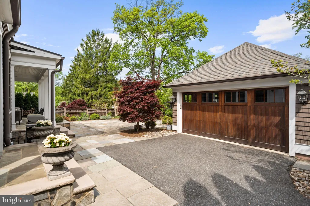 4815 Drummond Avenue, Chevy Chase, MD 20815