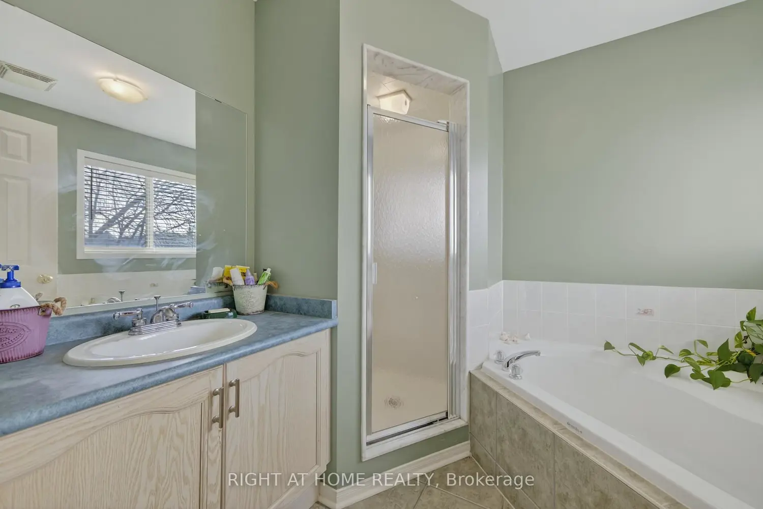 Additional image 13 of 1338 Vincent Crescent