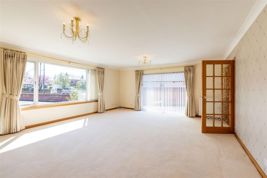 Additional image 3 of 4 bed detached bungalow to rentHeughfield Road, Bridge Of Earn PH2