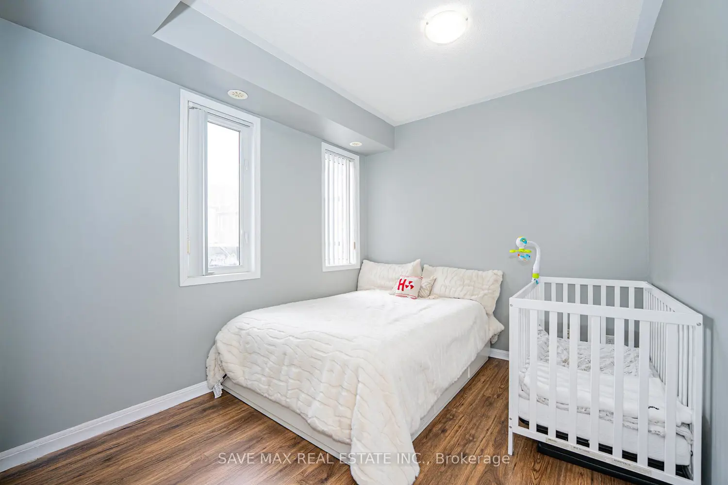 Additional image 11 of 3075 Thomas Street 213