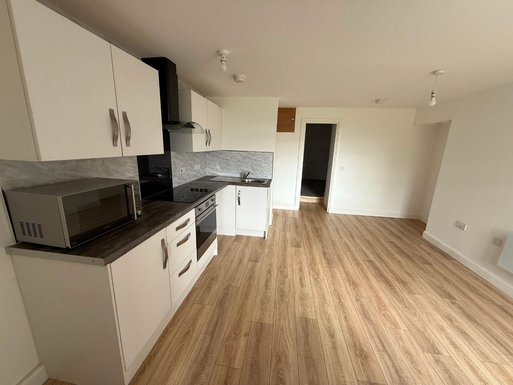 Additional image 3 of 1 bed flat to rentStation Road, Shotts ML7
