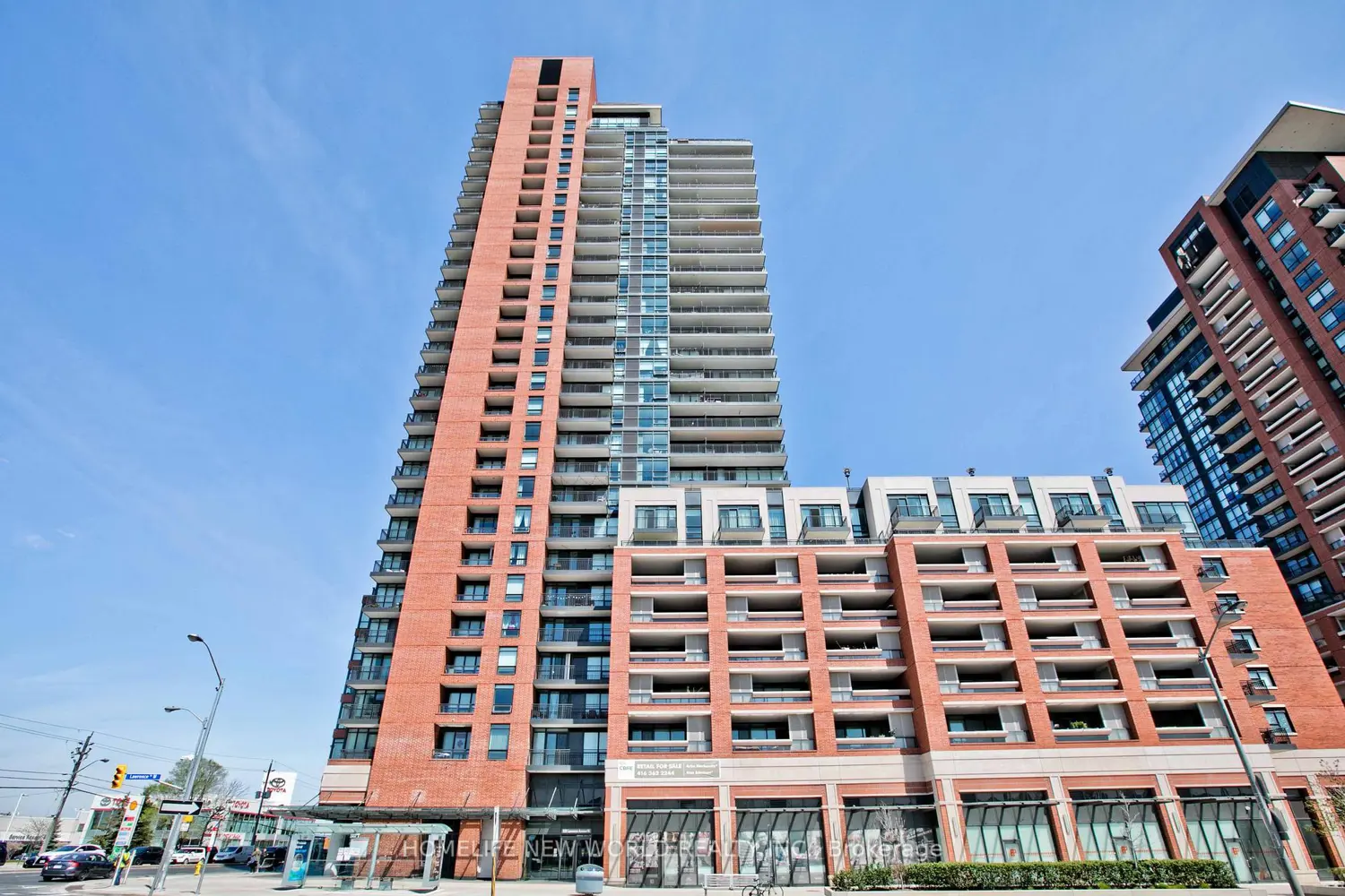 830 Lawrence Avenue 836