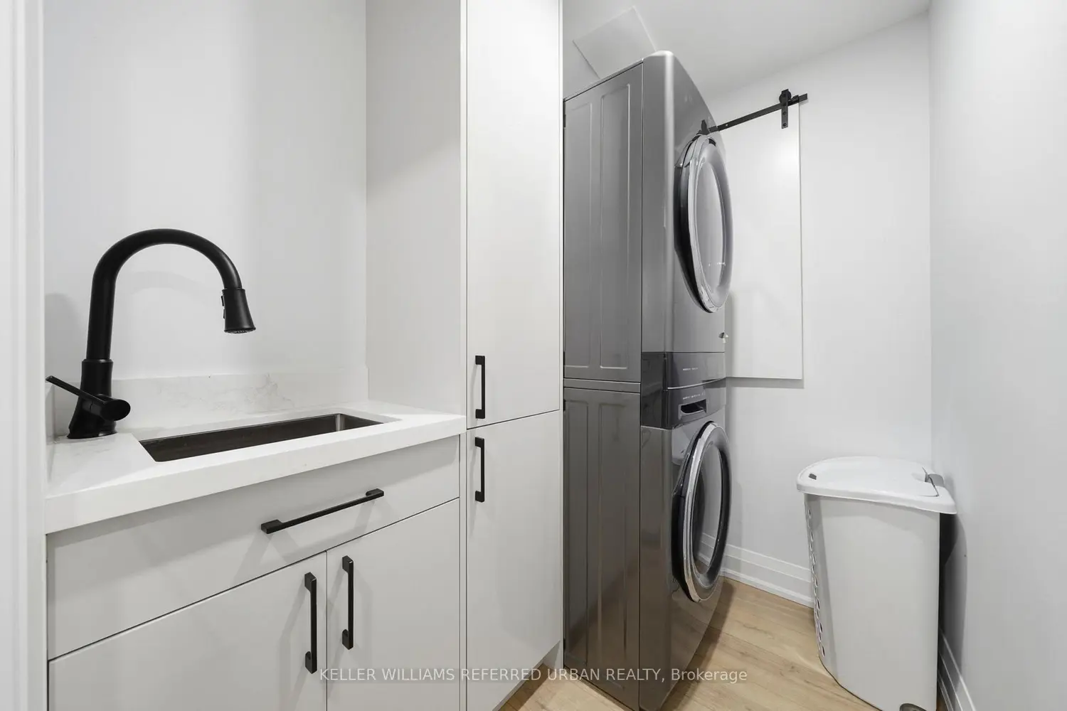 Additional image 15 of 1124 Corrie Street