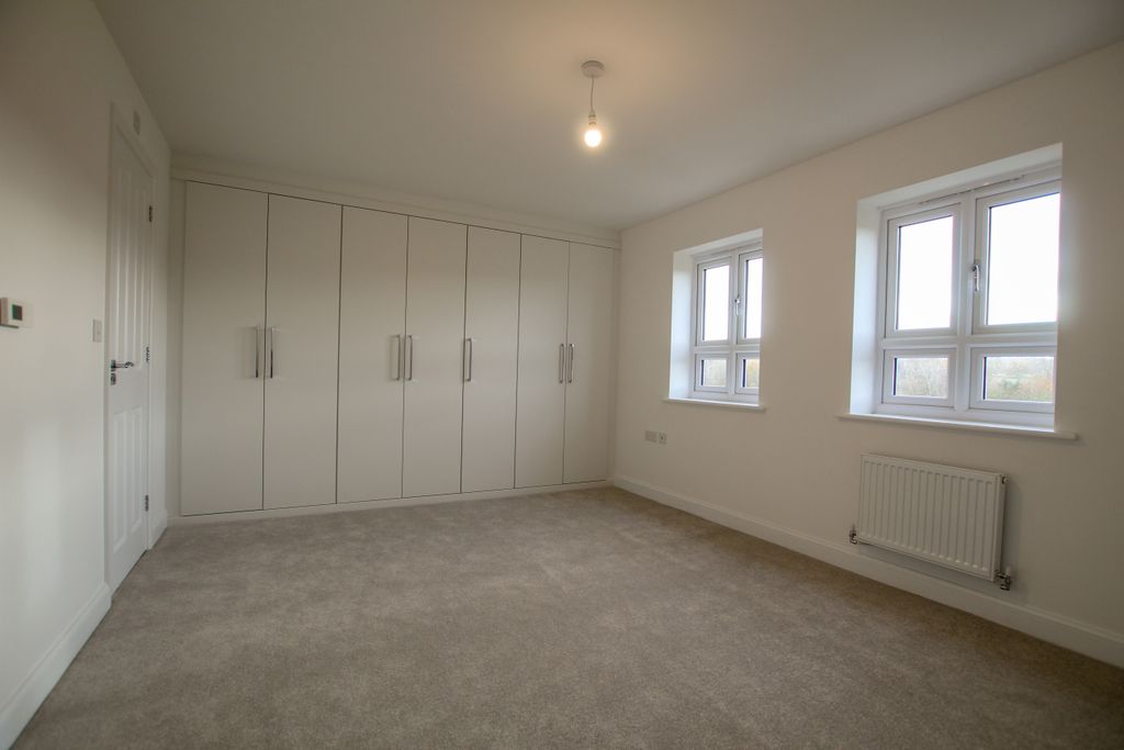 Additional image 8 of 3 bed town house to rentFairstone, Newbury RG14