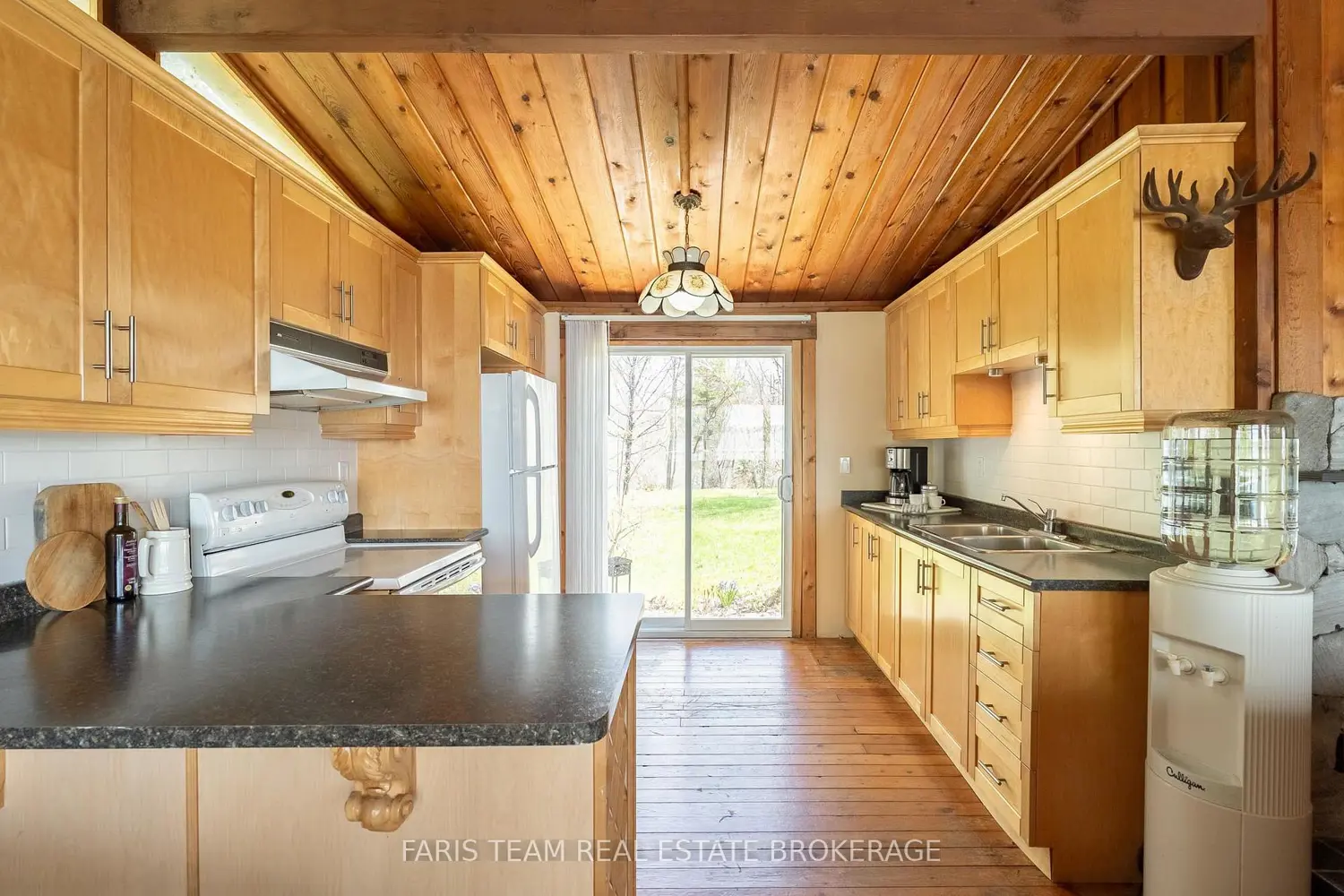 5240 Prospect Avenue photo 3