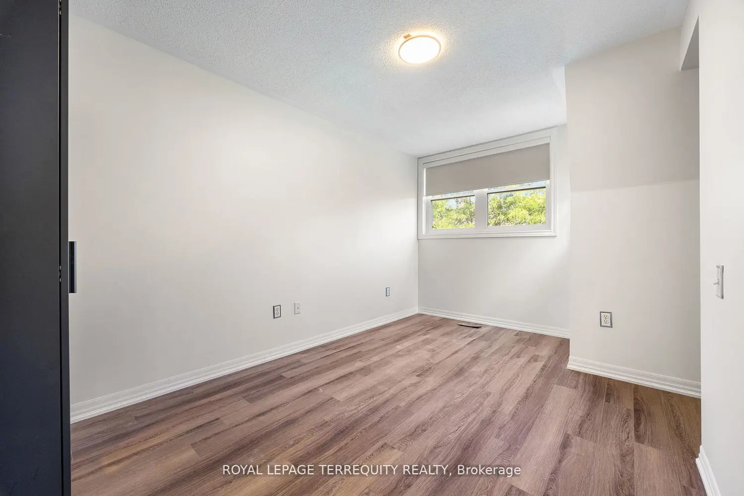 760 Lawrence Avenue 129 photo 4