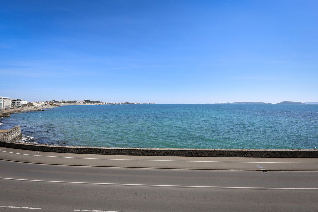 2 bed property to rent41 St George’S Esplanade, Peter Port, Guernsey GY1
