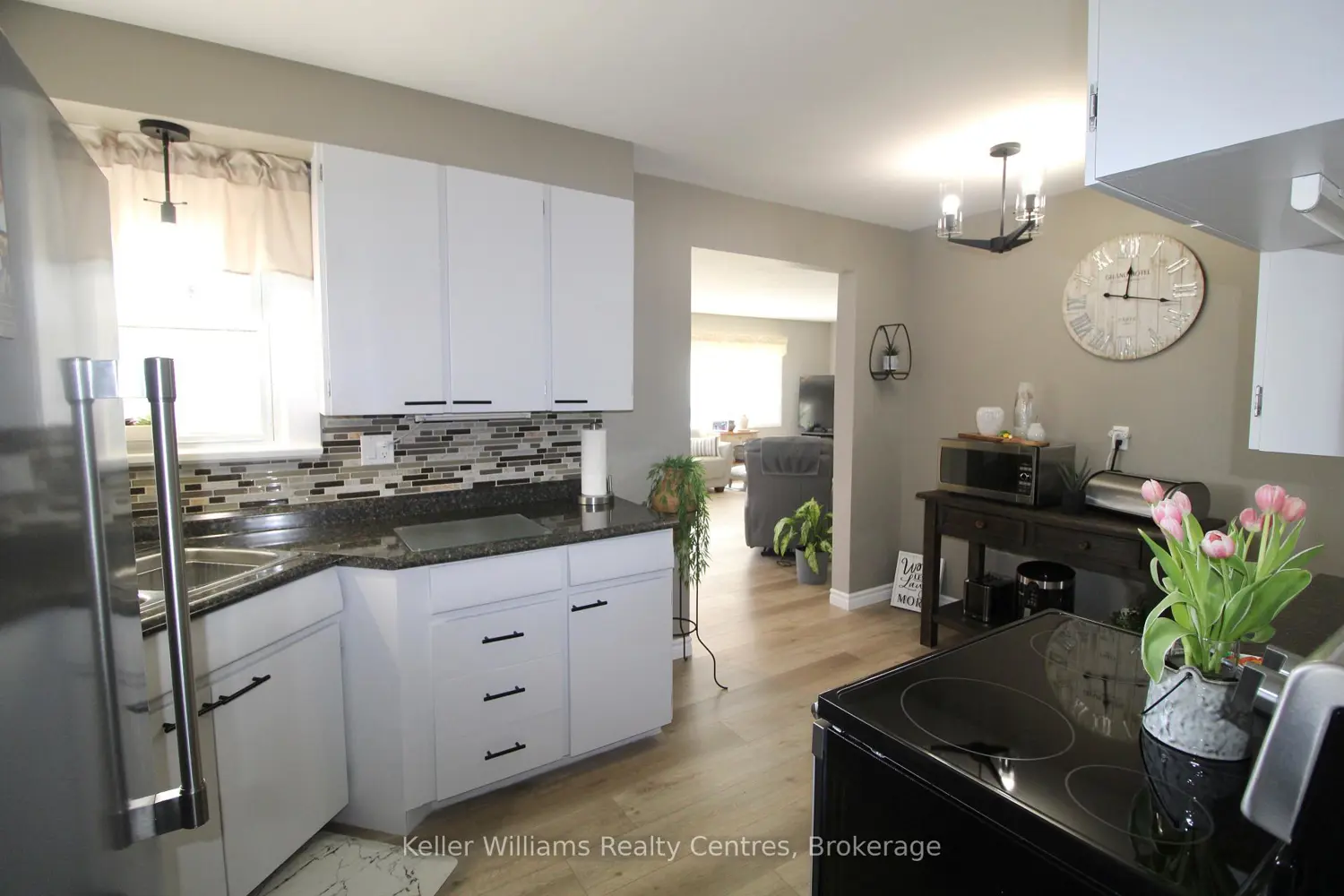 Additional image 11 of 587 11Th Street