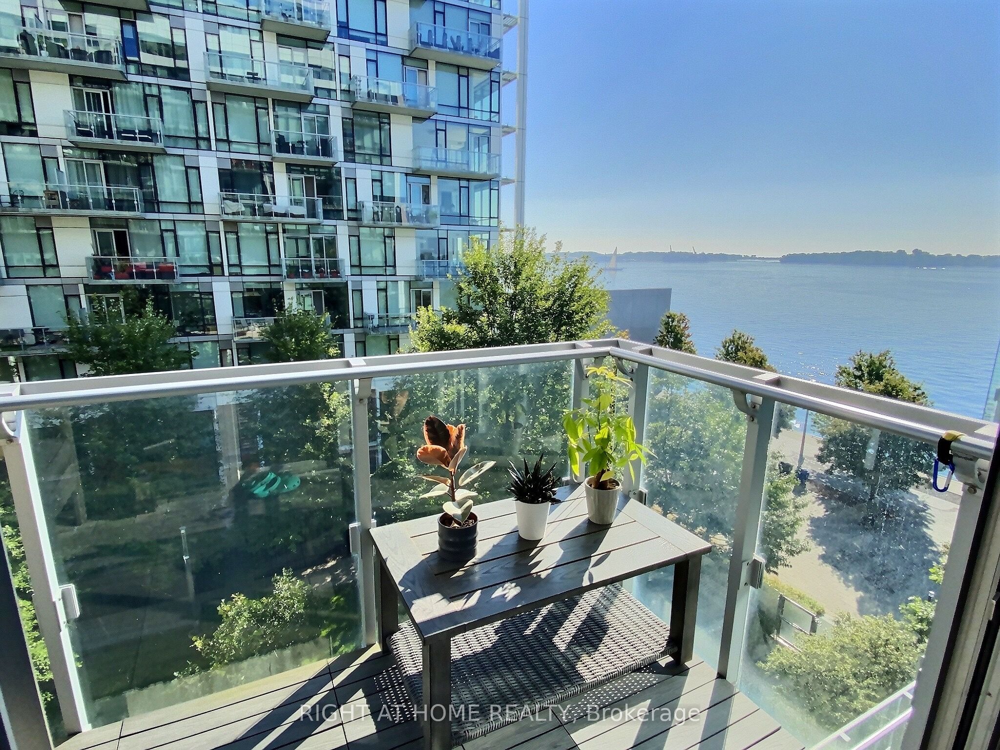 515-39 Queens Quay E, Toronto, ON, M5E 0A5