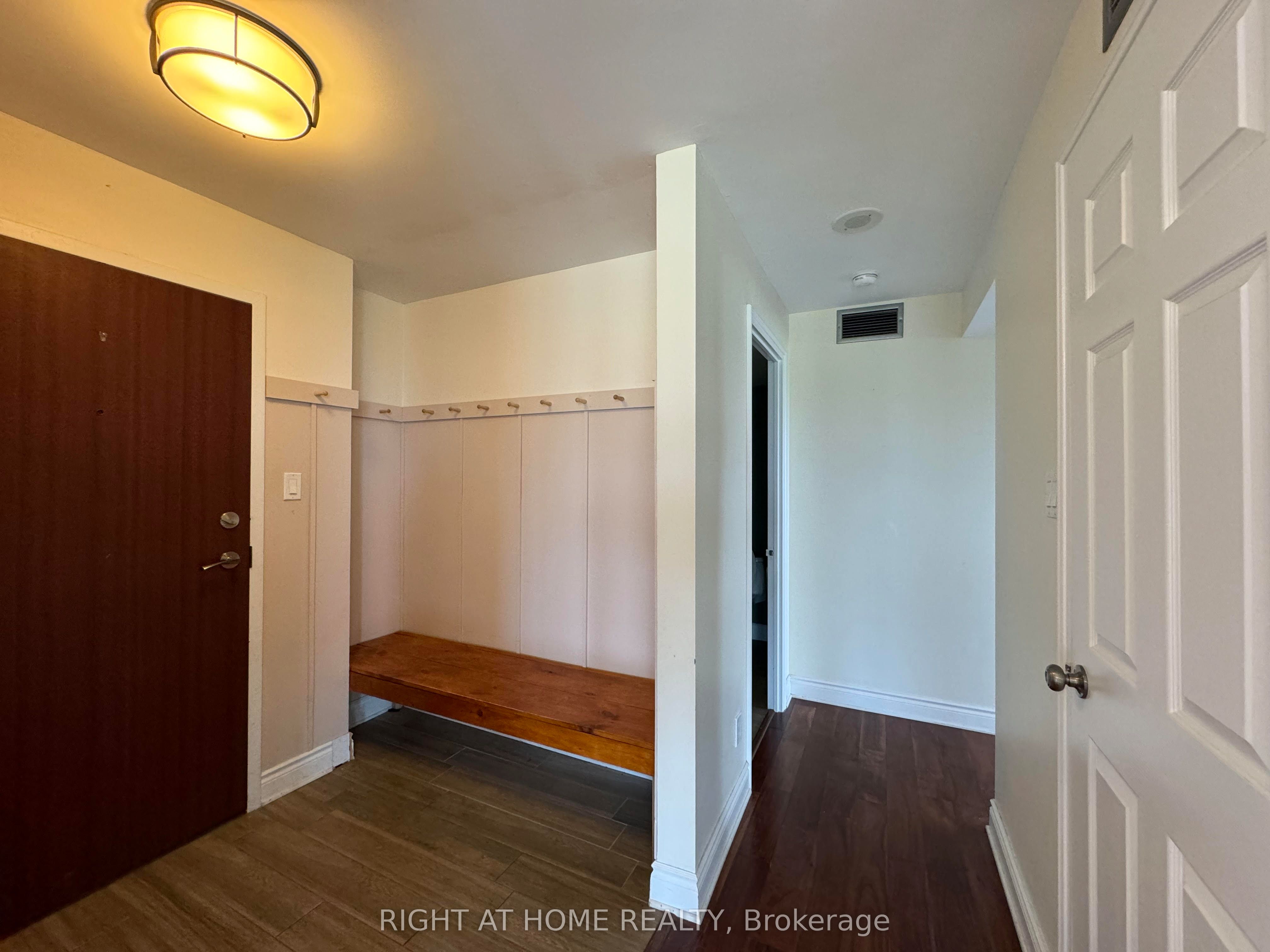 Additional image 5 of 706-880 Dundas Street W, Mississauga, ON, L5C 4H3