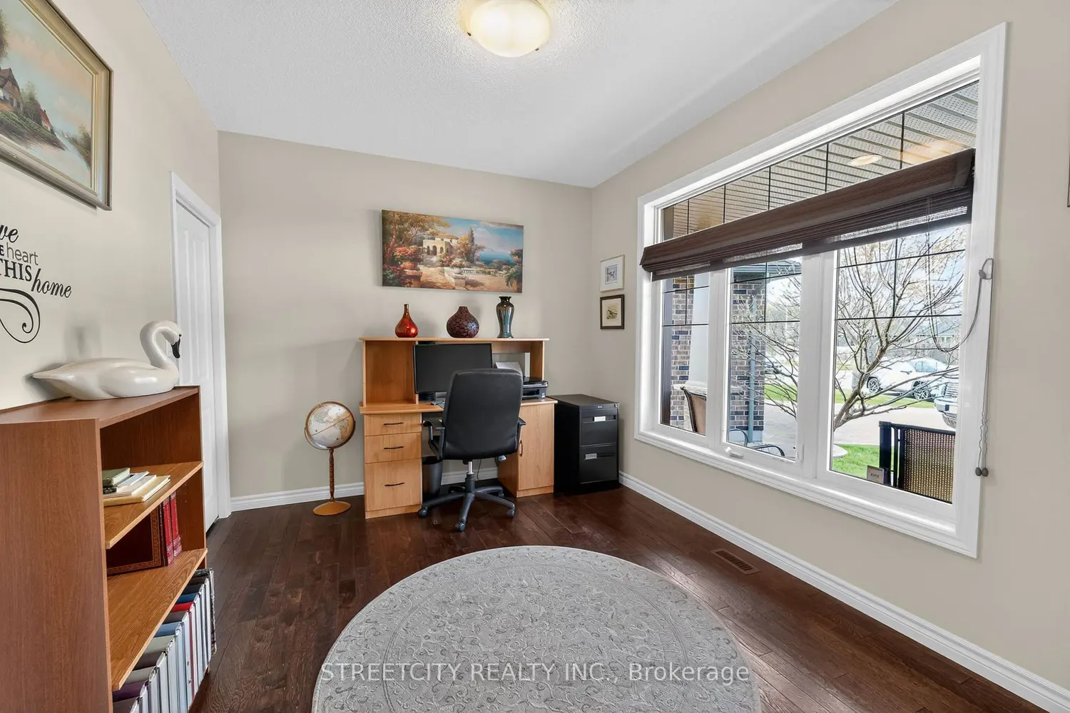 74 Westlake Drive photo 5