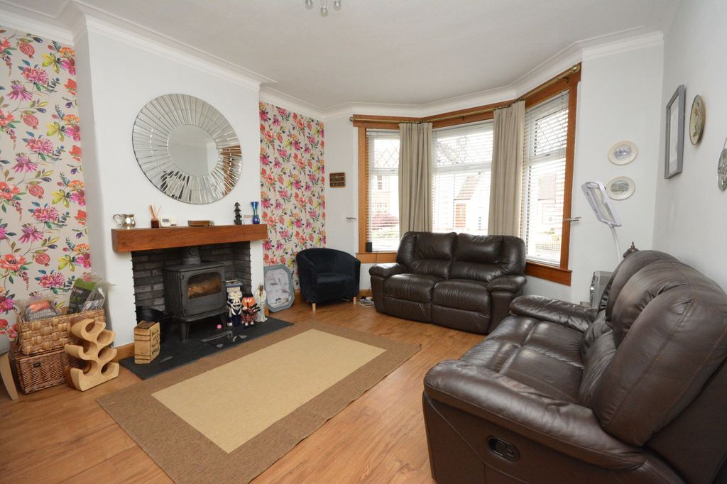 Additional image 2 of 3 bed flat for saleGarden Terrace, Falkirk FK1