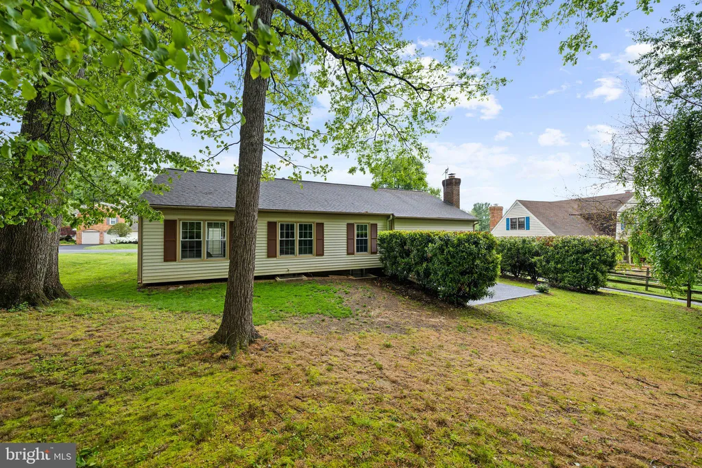 Additional image 52 of 10028 Dellcastle Rd, Gaithersburg, MD 20886