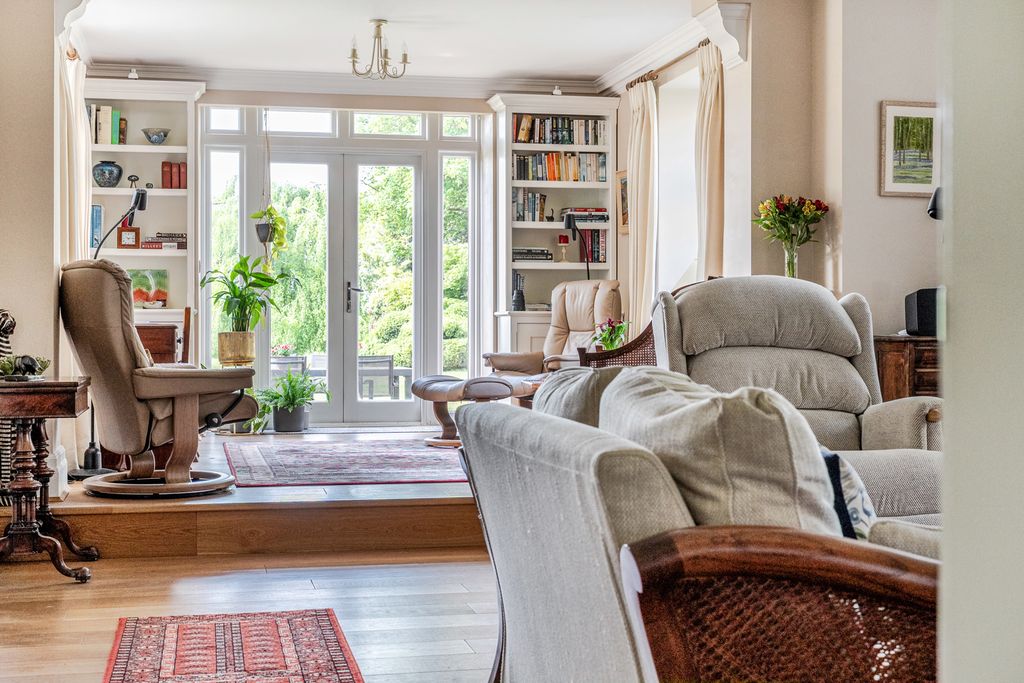 Additional image 29 of 2 bed flat for saleWoolmer Lane, Bramshott, Liphook GU30