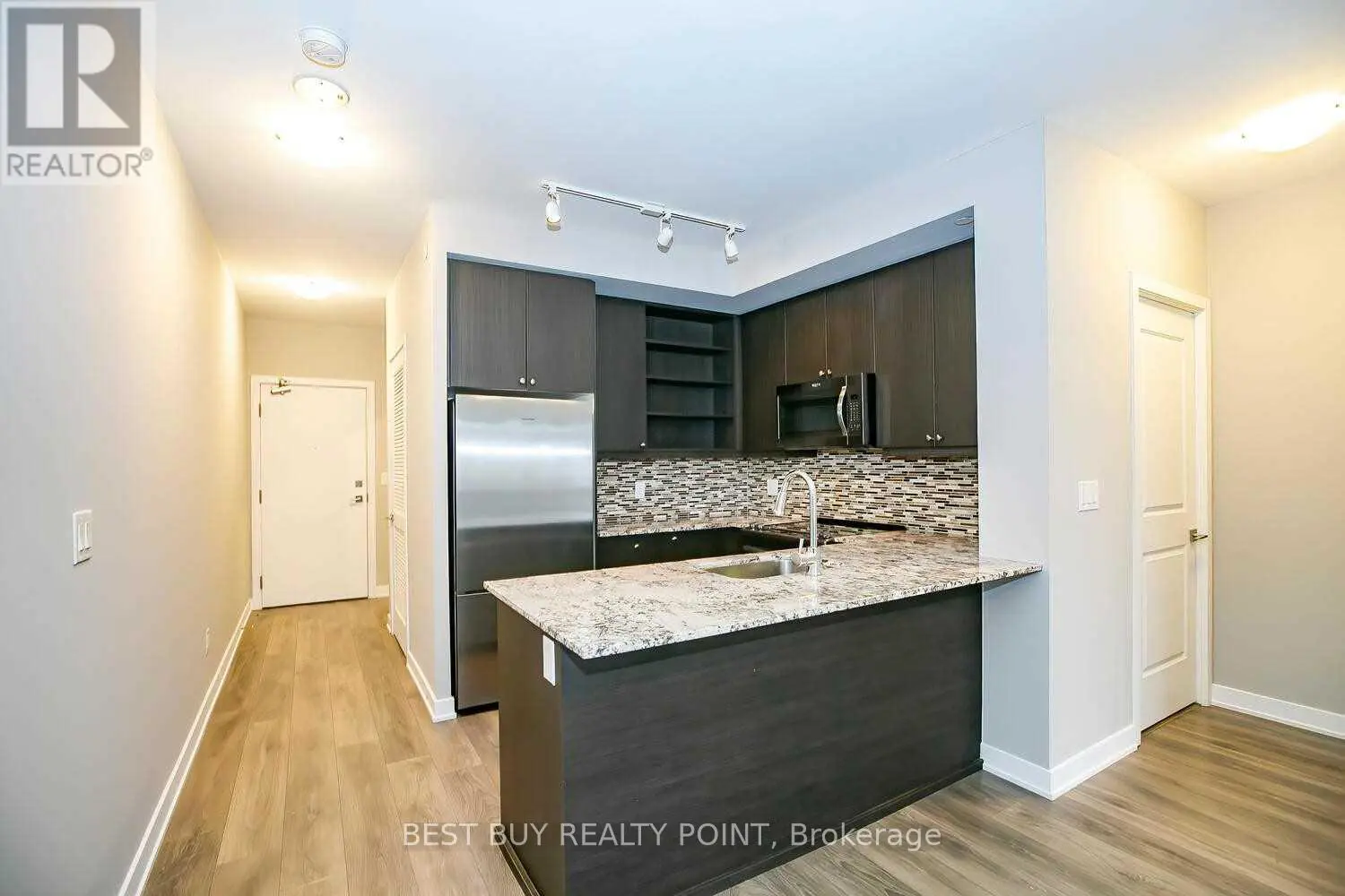 Additional image 3 of 4633 Glen Erin Drive 1101