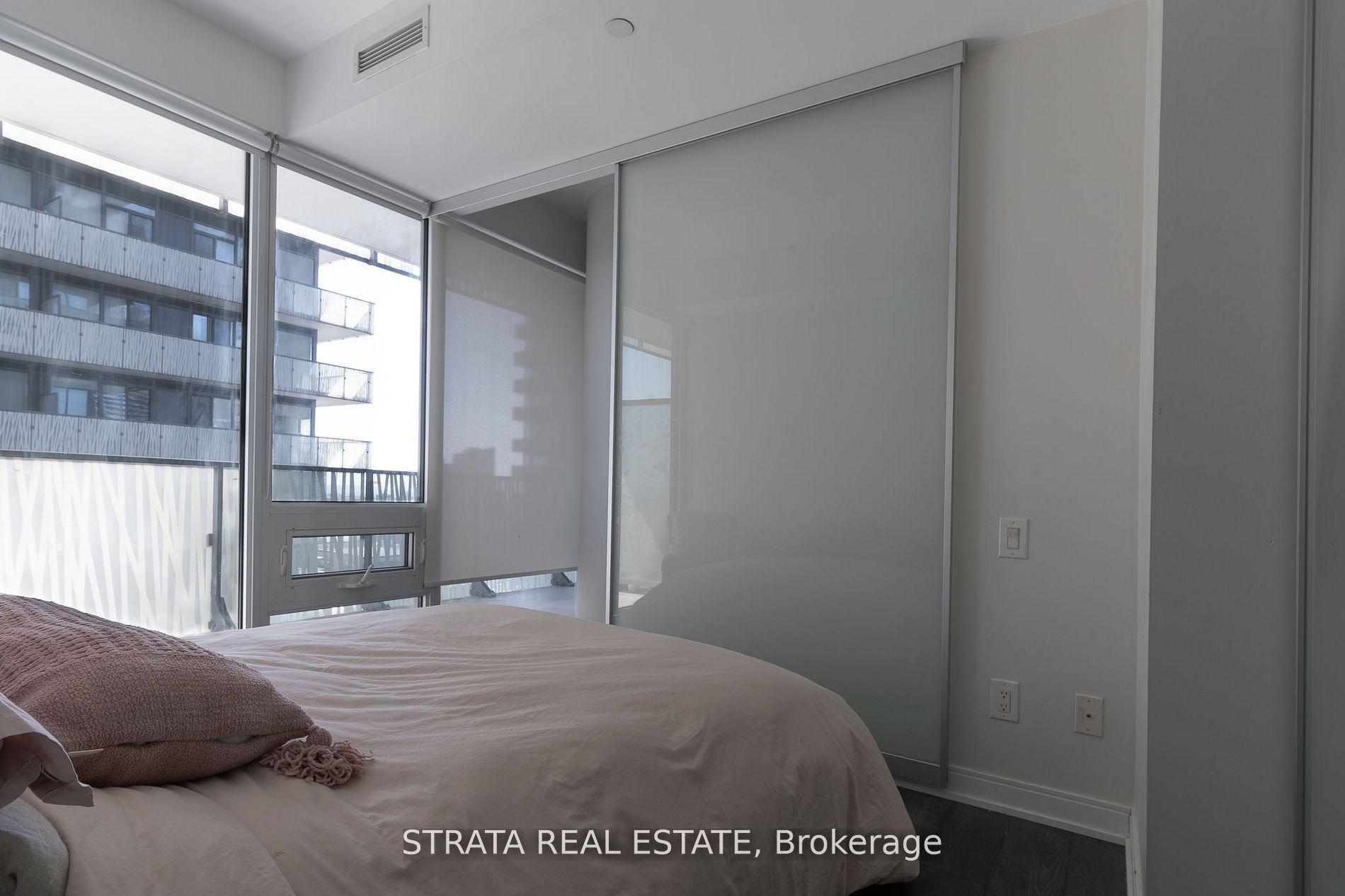 Additional image 4 of 2801-42 Charles Street E, Toronto, ON, M4Y 1T4