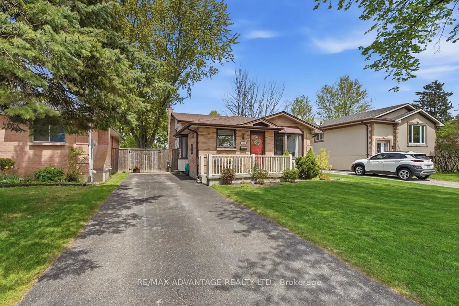 223 Ardsley Crescent