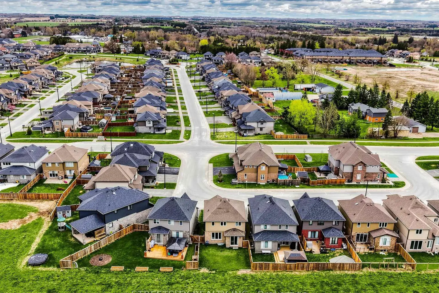 Additional image 18 of 22 Sparrow Crescent